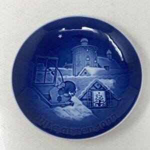 1977 Bing & Grondahl Danish Blue & White Christmas Copenhagen  Plate 7-1/8”